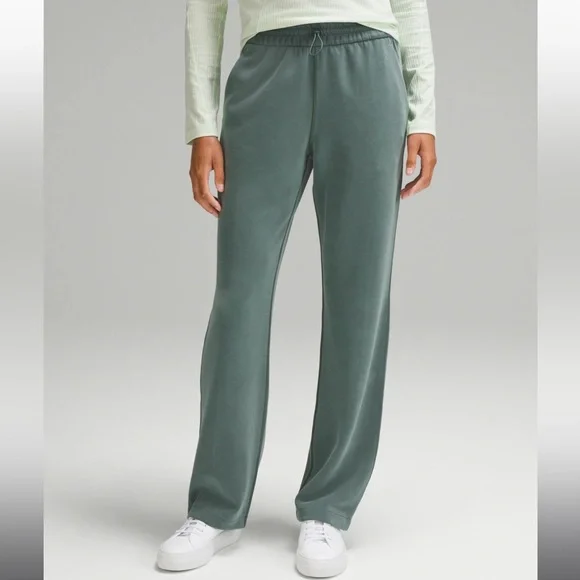 Lululemon Softstreme HR Pant 12 - Picture 10 of 12